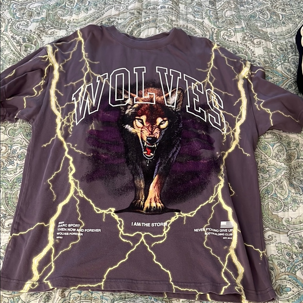 Graphic Wolves T-Shirt with Lightning Design